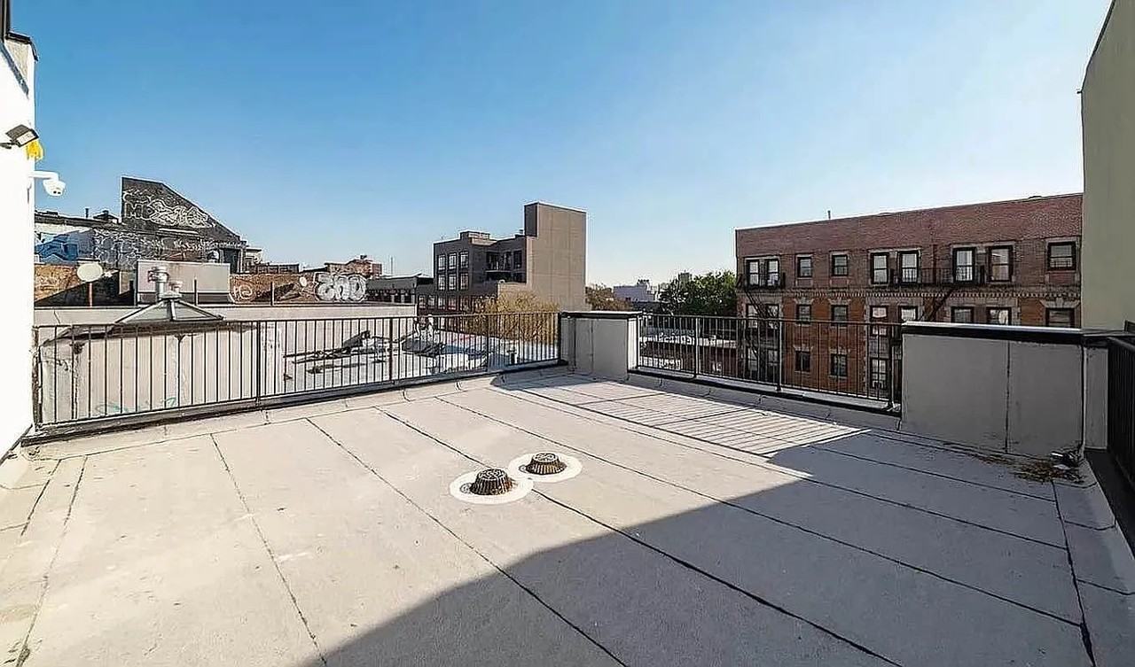 727 Dekalb Avenue #1 - Photo 3 of 3