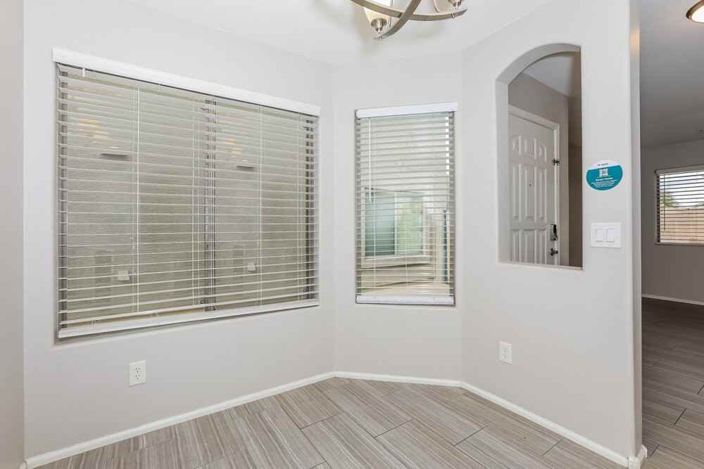 1718 E Daniella Dr - Photo 5 of 16