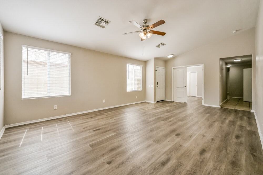 1866 W 20th Ave - Photo 3 of 16