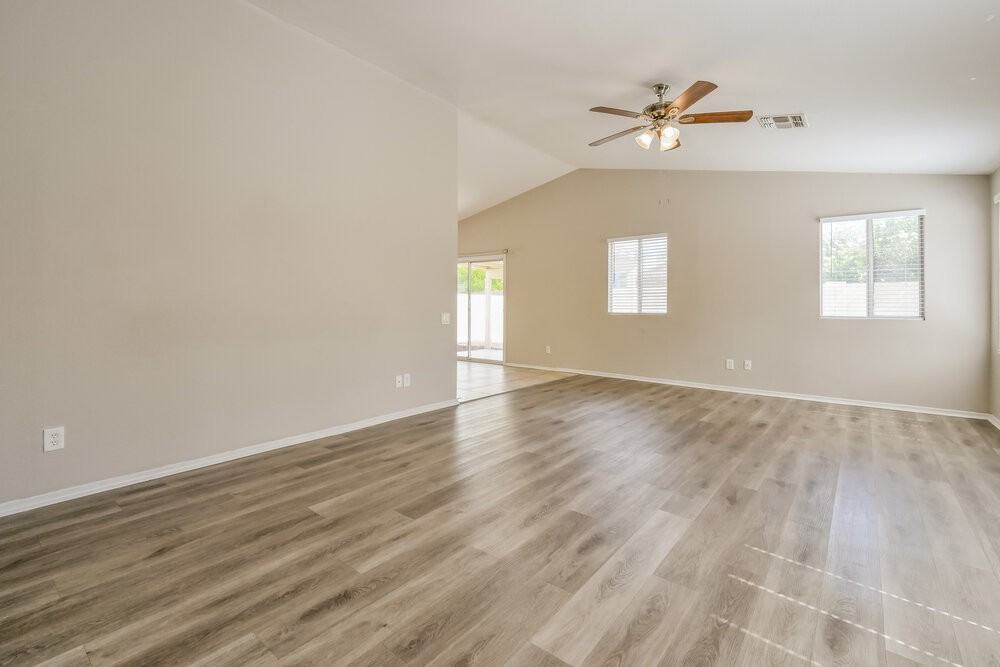 1866 W 20th Ave - Photo 4 of 16