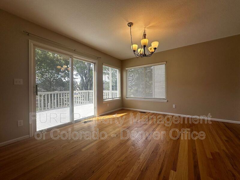 10263 Cedaridge Ct - Photo 4 of 17