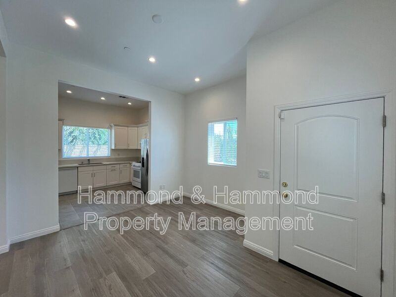 12680 Bradley Ave #9 - Photo 6 of 34