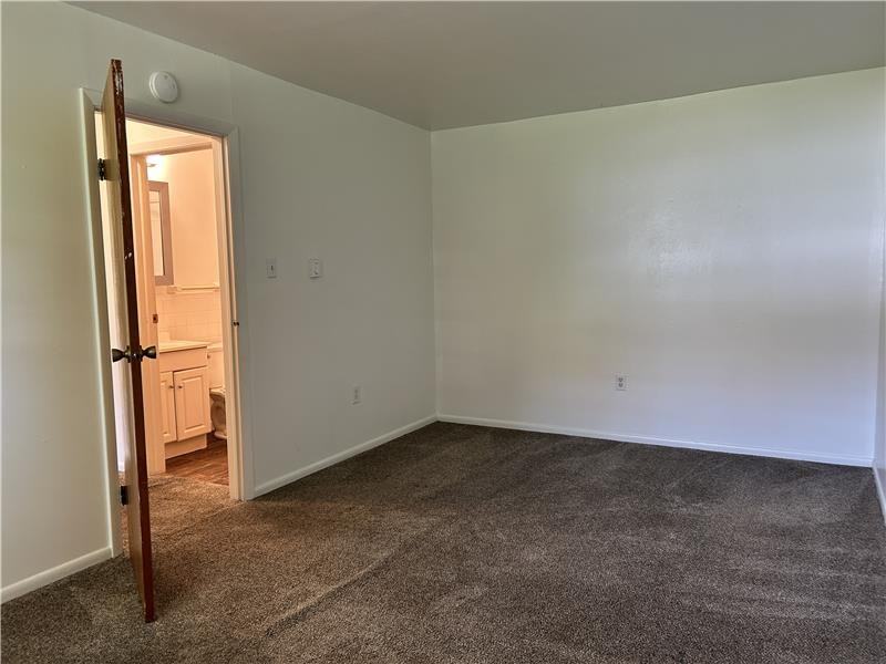 3601 Beaumont Dr #7 - Photo 5 of 6