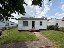 featured image of 222 Nadine St
