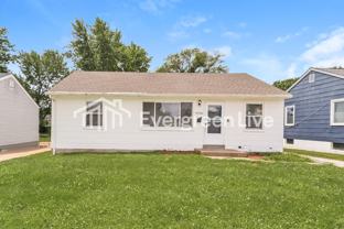 9708 Theodosia Ave - Photo 1 of 1