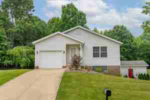 featured image of 2919 Cliftmont Ave Ne