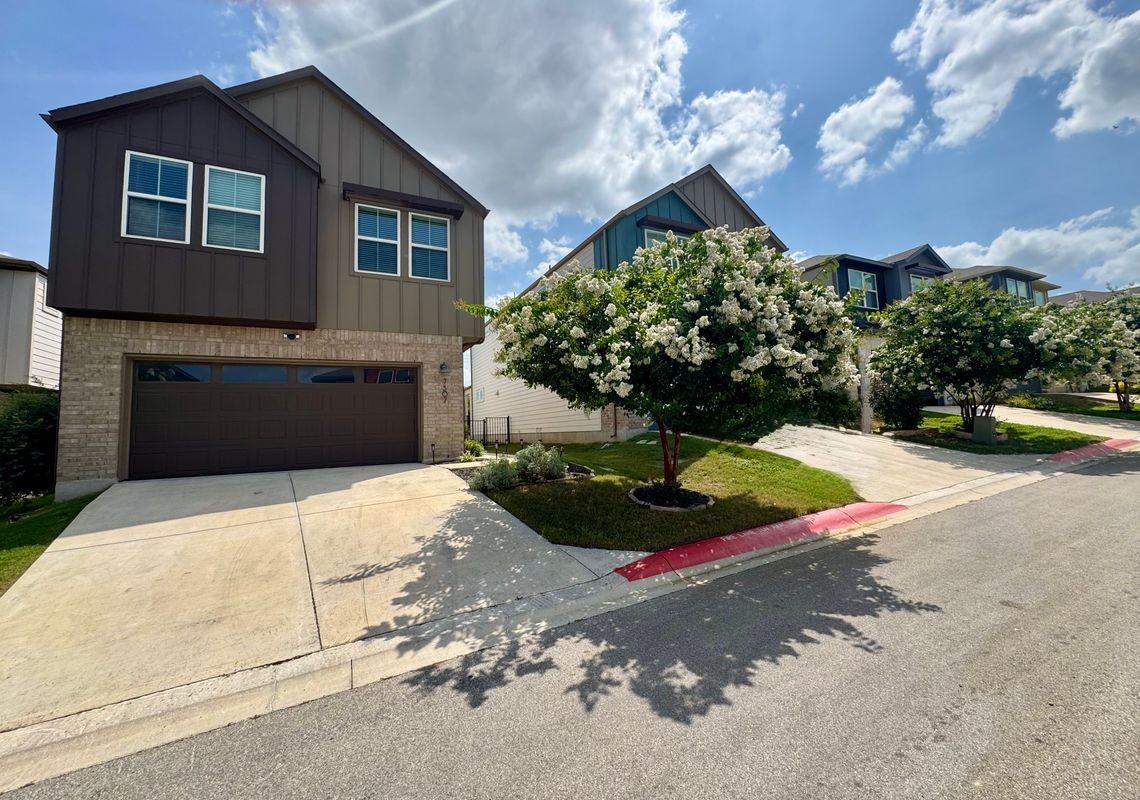 7507 Travertine Spring Dr - Photo 2 of 21