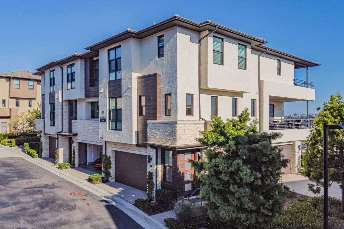 2739 Via Alta Pl - Photo 3 of 31