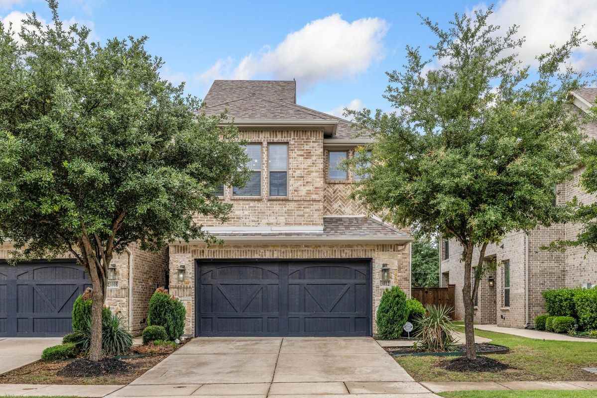 3012 Galveston St - Photo 3 of 16