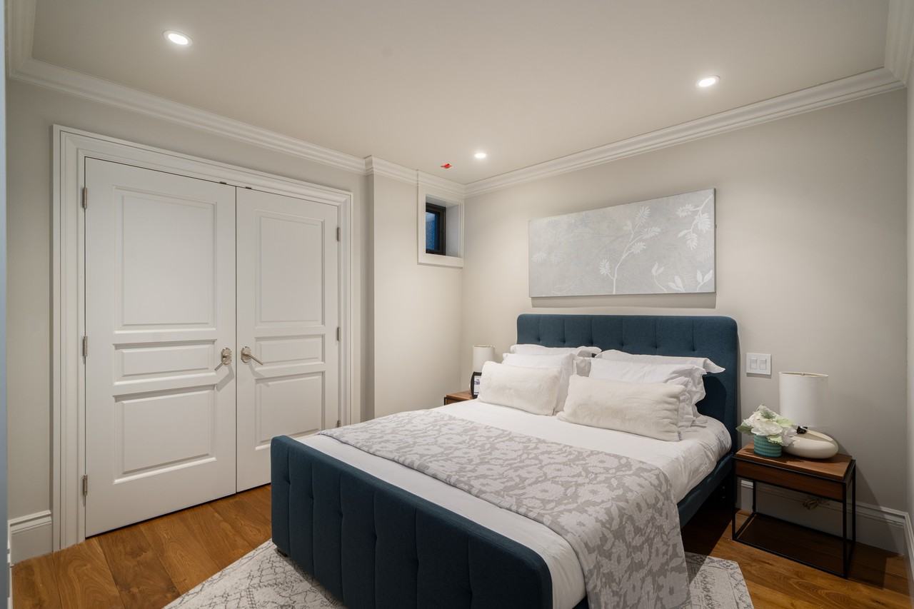 5989 Churchill Street - Photo 7 of 12
