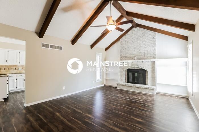 2405 Bridger Dr - Photo 6 of 17