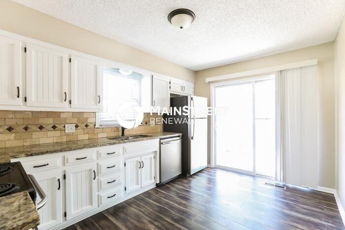2405 Bridger Dr - Photo 7 of 17
