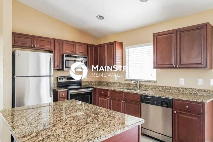 6011 Jane Ave N - Photo 6 of 16