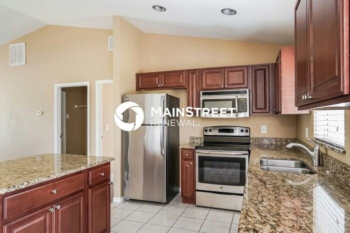 6011 Jane Ave N - Photo 7 of 16