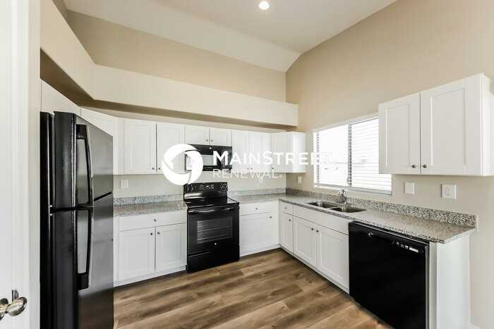 4506 N 22nd Ave - Photo 7 of 16