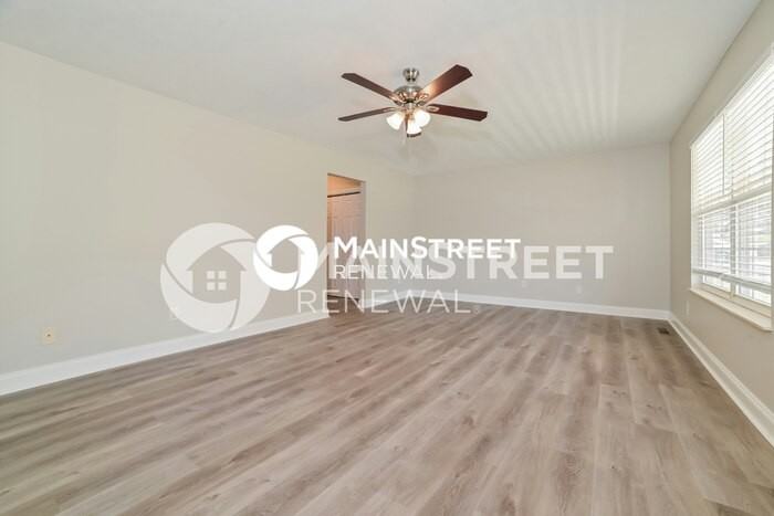 3821 Hillside Terrace Ln - Photo 4 of 17