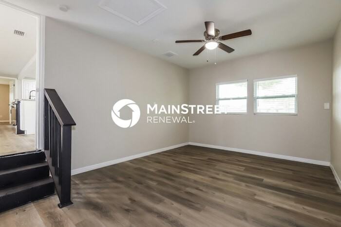 4501 52nd Ave N - Photo 3 of 16