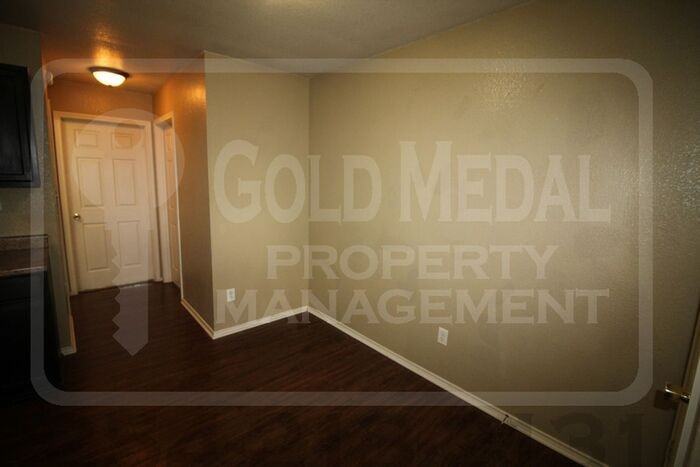 3400 Barcelona Dr - Photo 5 of 30