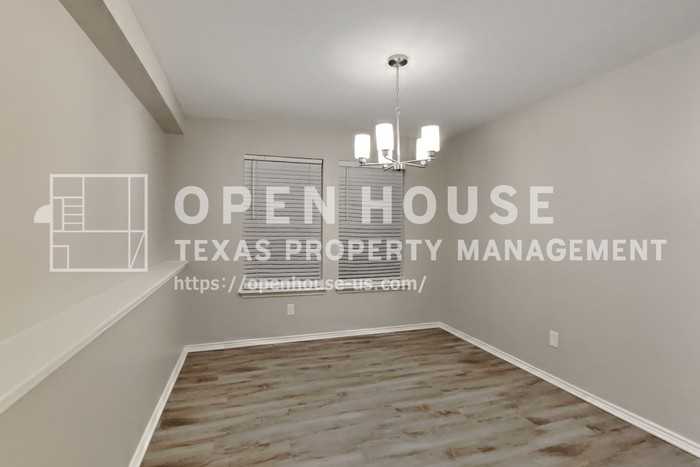 534 Hickory Ln - Photo 7 of 20