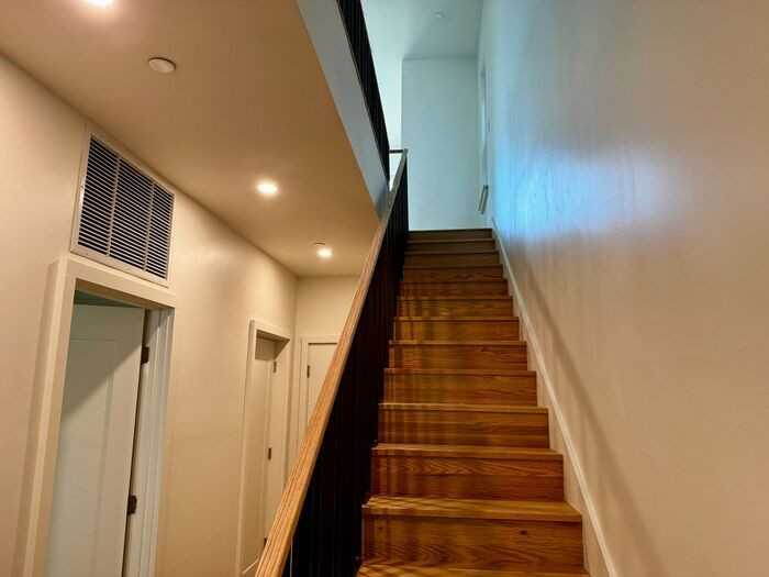 230 Washington St Ne - Photo 5 of 50