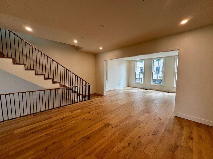 230 Washington St Ne - Photo 7 of 50