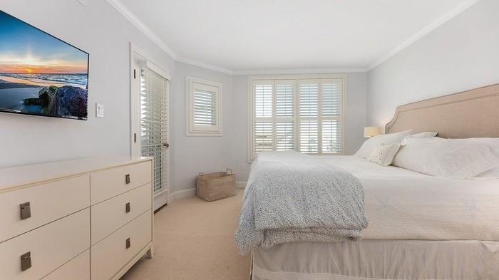 700 1st Ave #317 - Photo 3 of 11