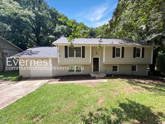 1599 Allgood Rd - Photo 3 of 25
