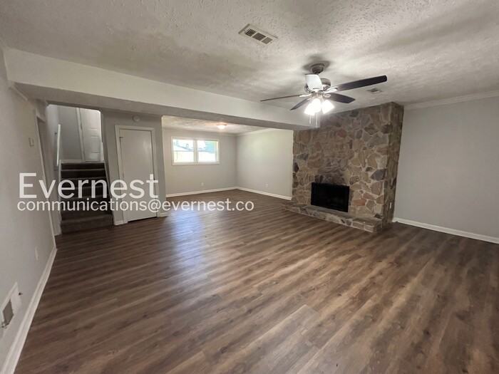 1599 Allgood Rd - Photo 5 of 25