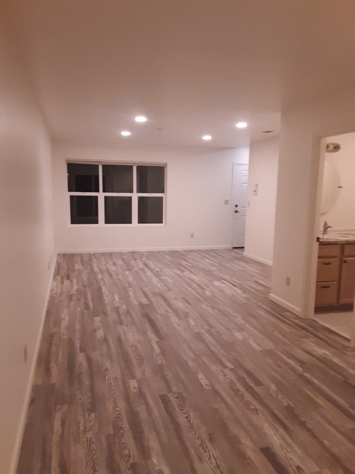 2445 Newburg Rd #5 - Photo 3 of 11