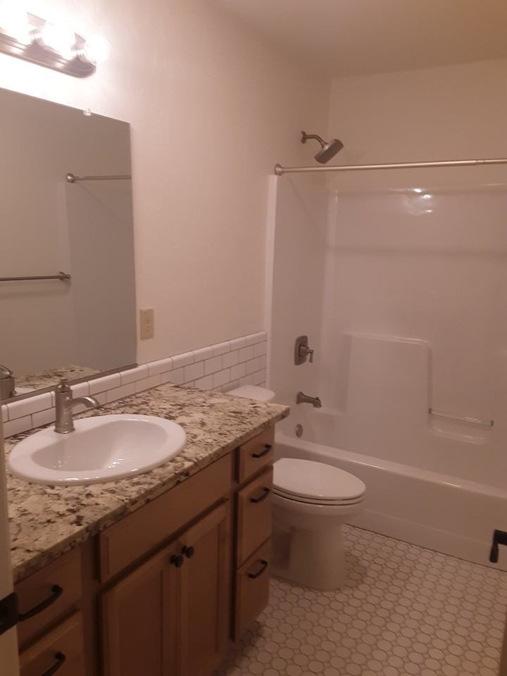 2445 Newburg Rd #5 - Photo 5 of 11