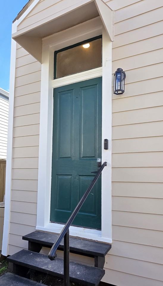 3937 Banks St #3937 - Photo 3 of 18