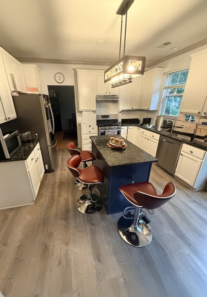 19 Hyde Park Dr #NA - Photo 6 of 15