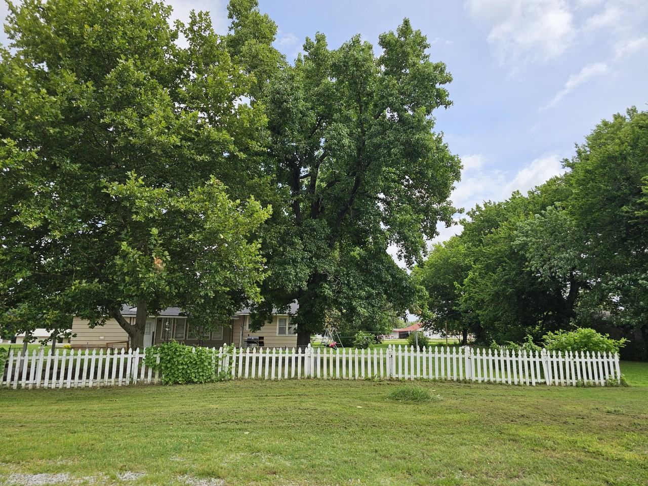 109 W Covington #NA - Photo 2 of 19