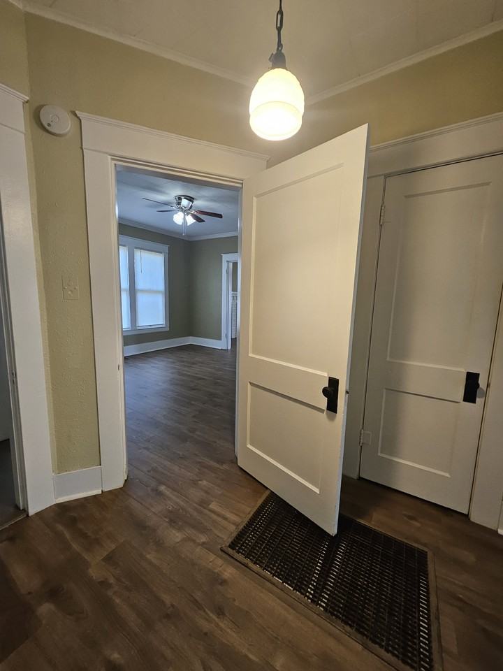 524 E 6th St #NA - Photo 5 of 13