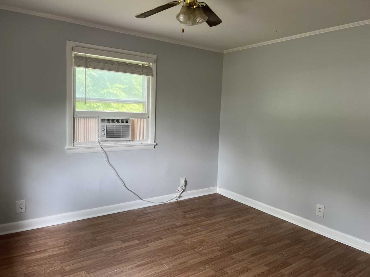 304 W Sevier Hts #1 - Photo 3 of 10