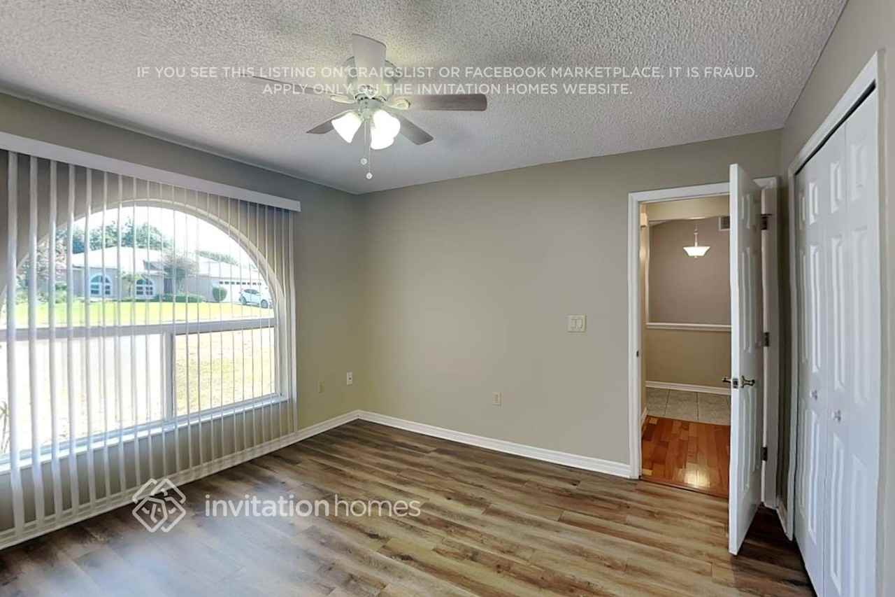 33328 Fountain Ln - Photo 3 of 18