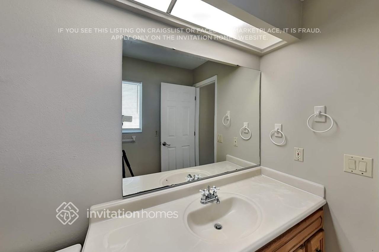33328 Fountain Ln - Photo 5 of 18