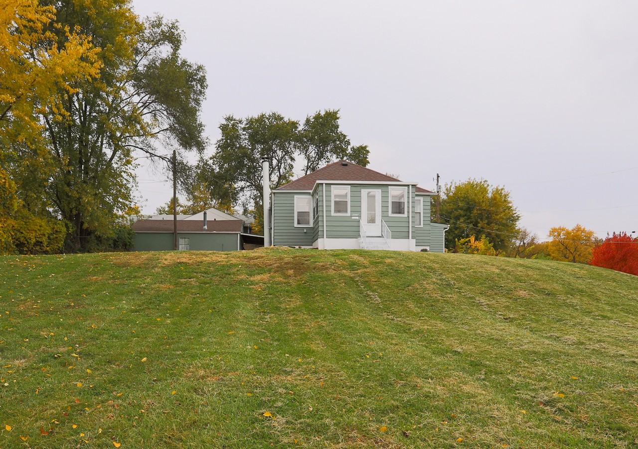 3340 Forest Lawn Ave