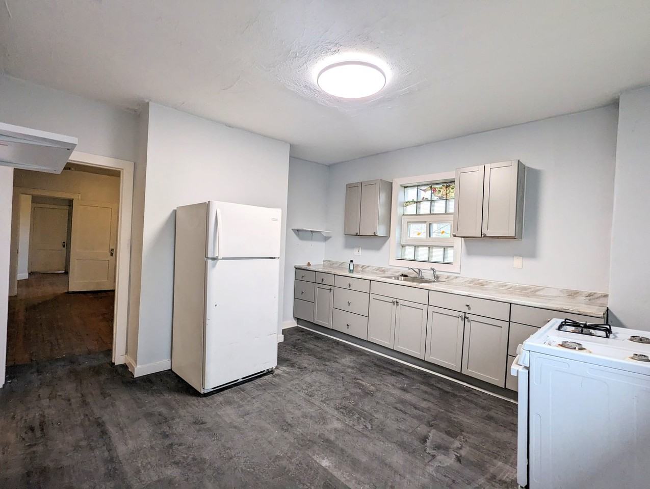 2120 Bedford Ave #1 - Photo 7 of 11
