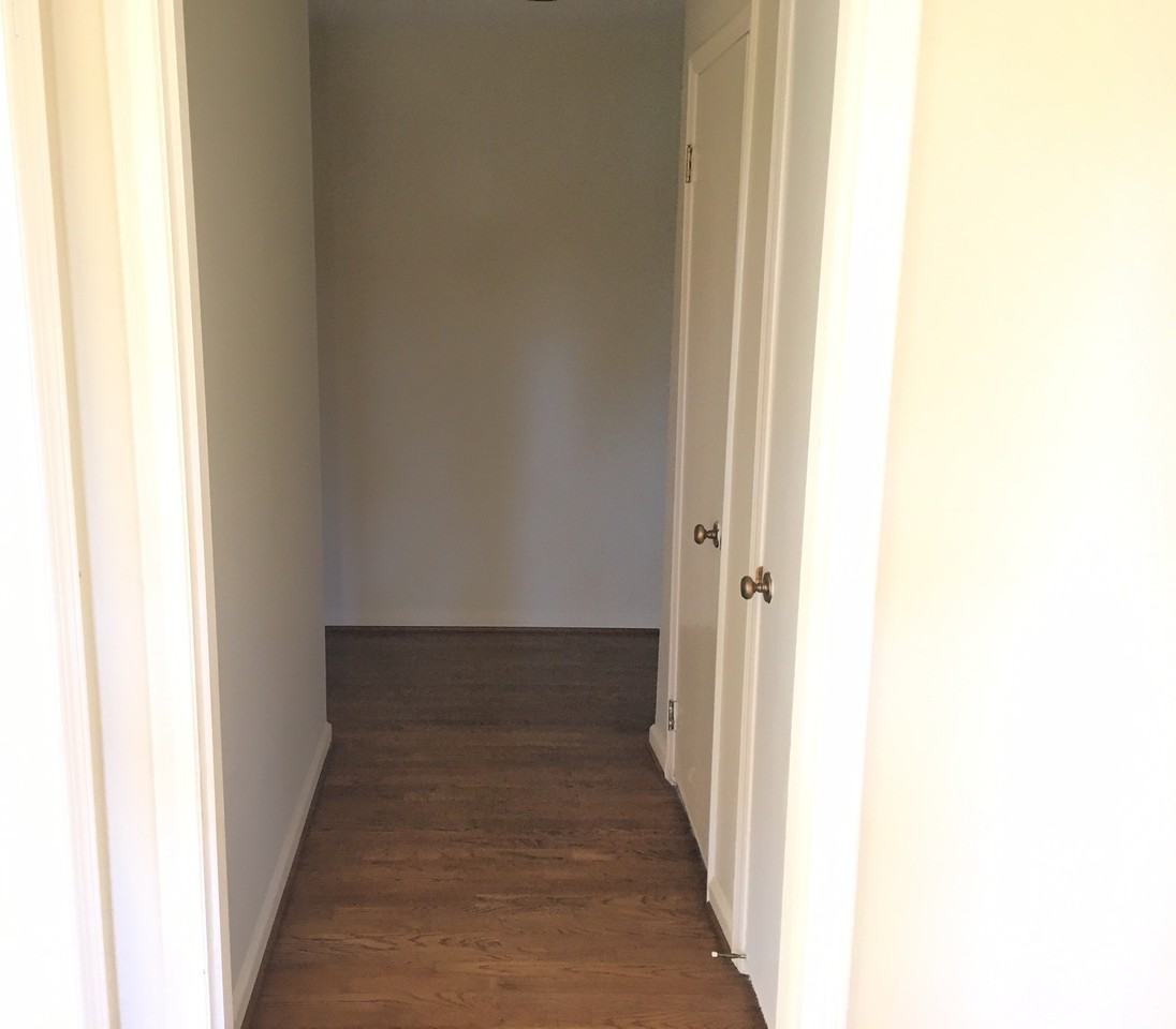 445 Shoshone Dr - Photo 3 of 16