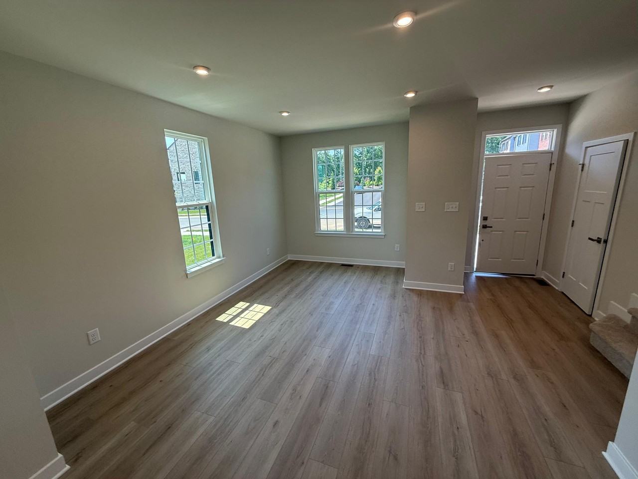 1101 Arborway Ln #1 - Photo 3 of 25