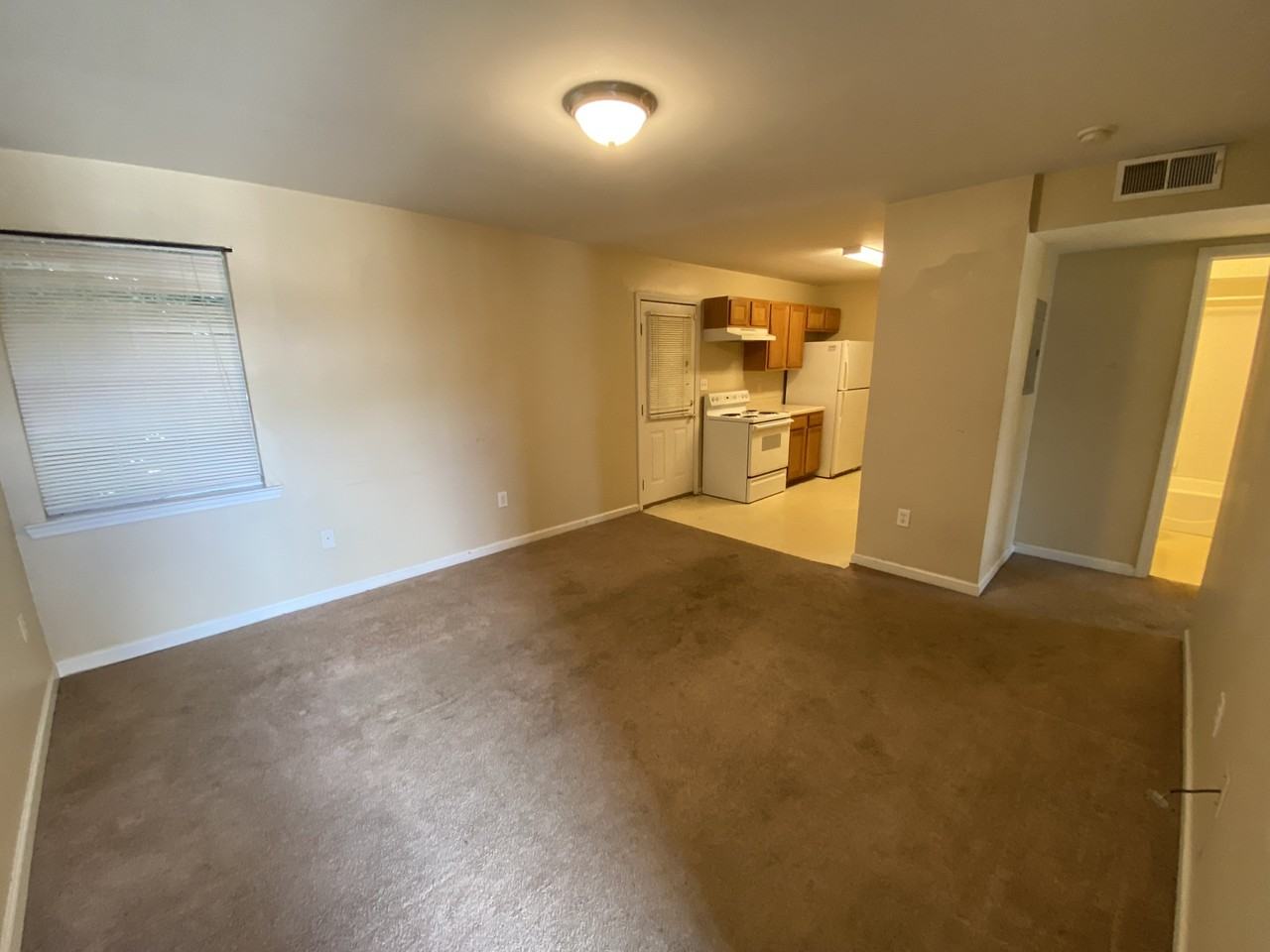 755 West St #G - Photo 2 of 10