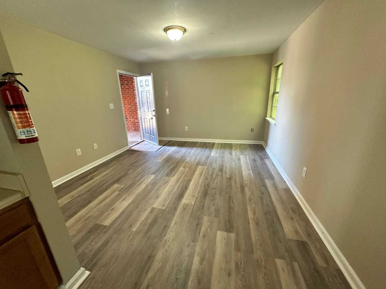 755 West St #G - Photo 7 of 10