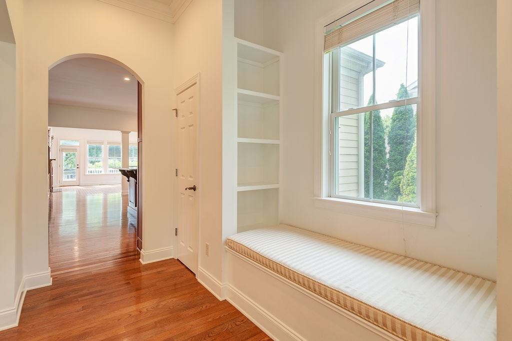 19 Dearborn St - Photo 3 of 19