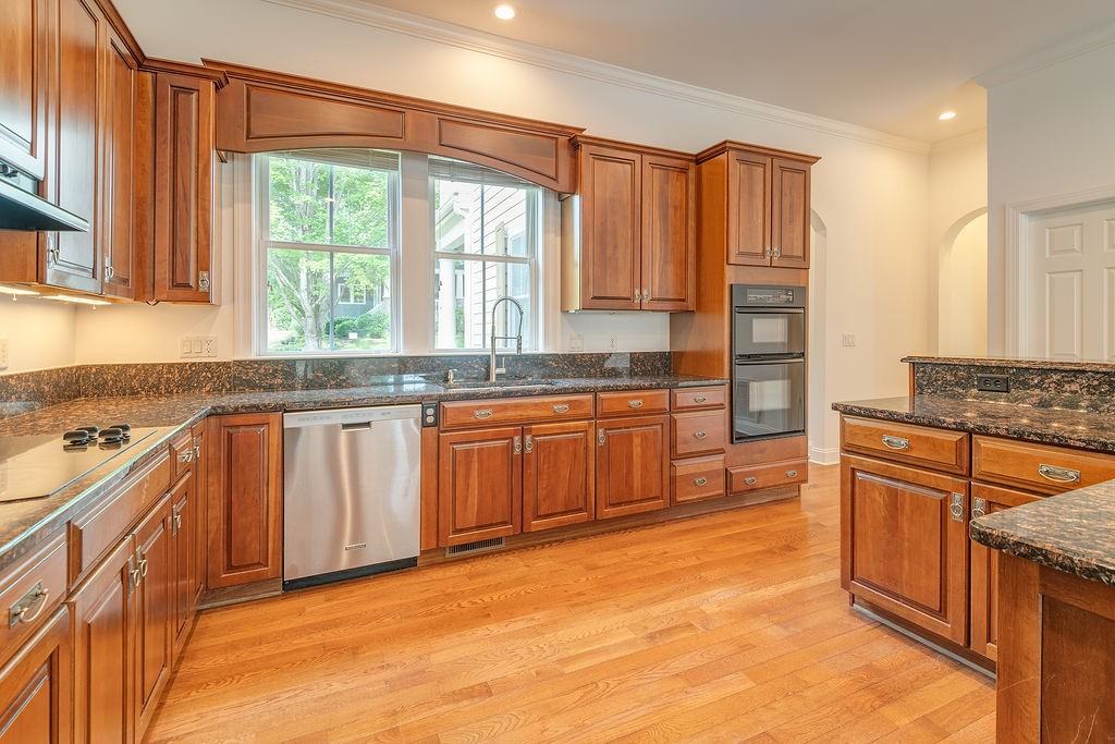 19 Dearborn St - Photo 6 of 19