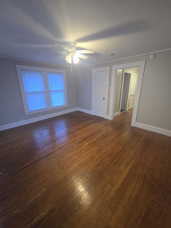 2900 Gorman Ave - Photo 3 of 19