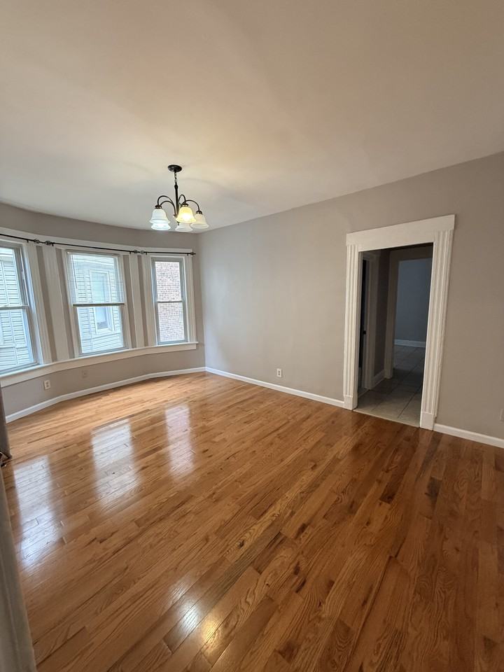 129 Cherry St #131-1stFL - Photo 3 of 12