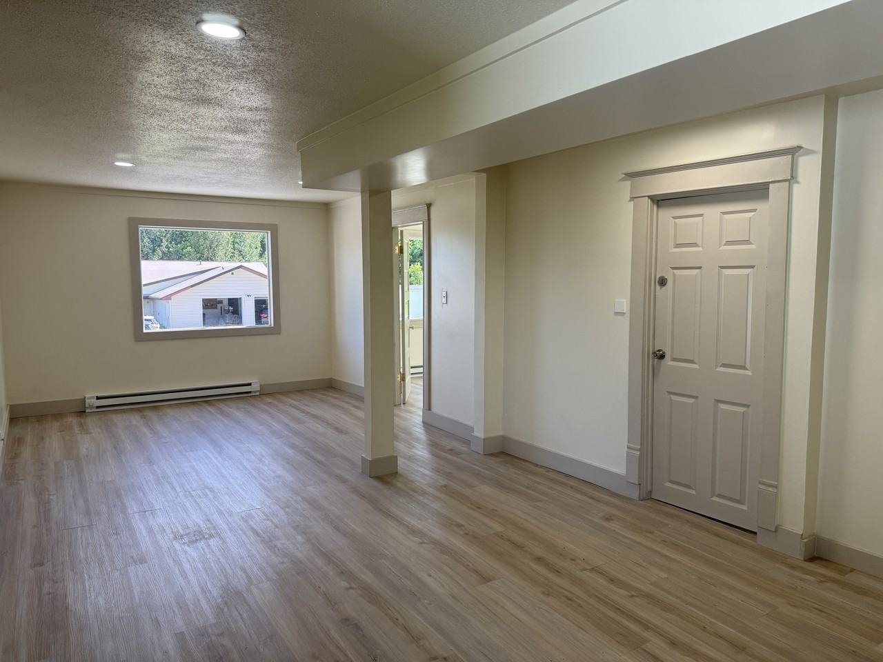 402 S Ravine St #2 - Photo 3 of 9