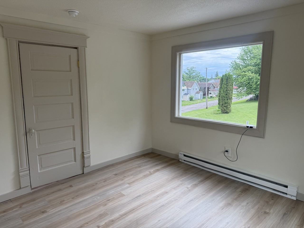 402 S Ravine St #2 - Photo 5 of 9