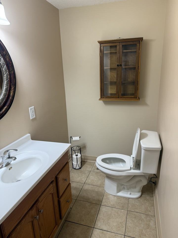 416 N Randolph St #418 - Photo 3 of 7